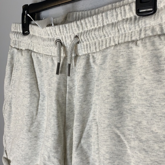 Light gray cotton terry rolled hem shorts L - Picture 4 of 6